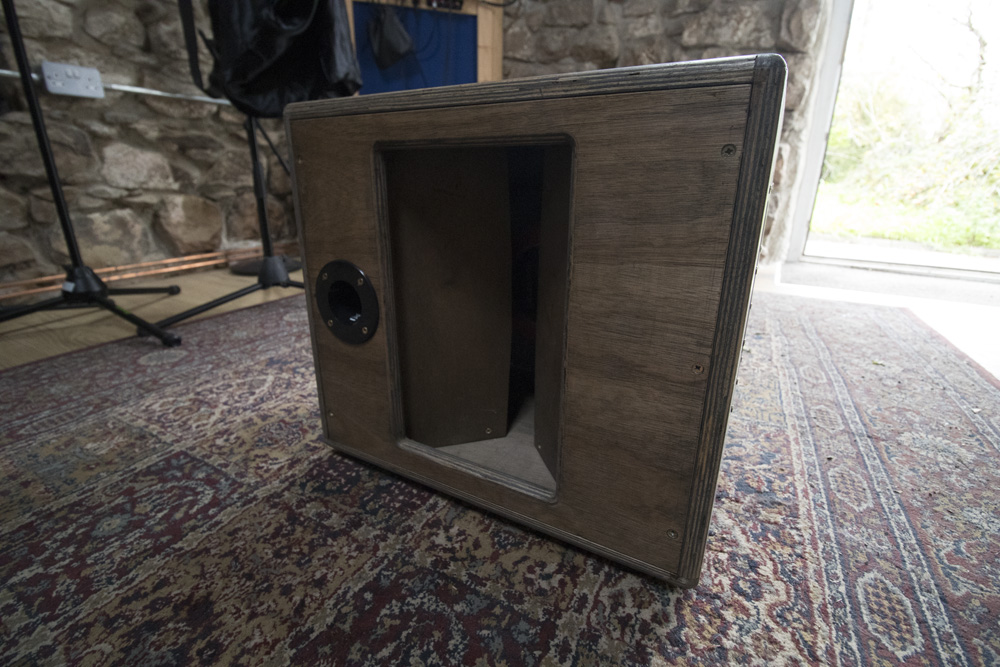 1x12 Vented Diffractor Cab