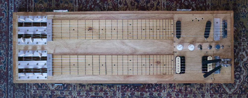 Alternating-tread staircase