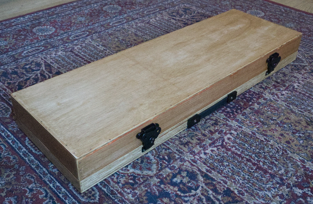 Alternating-tread staircase