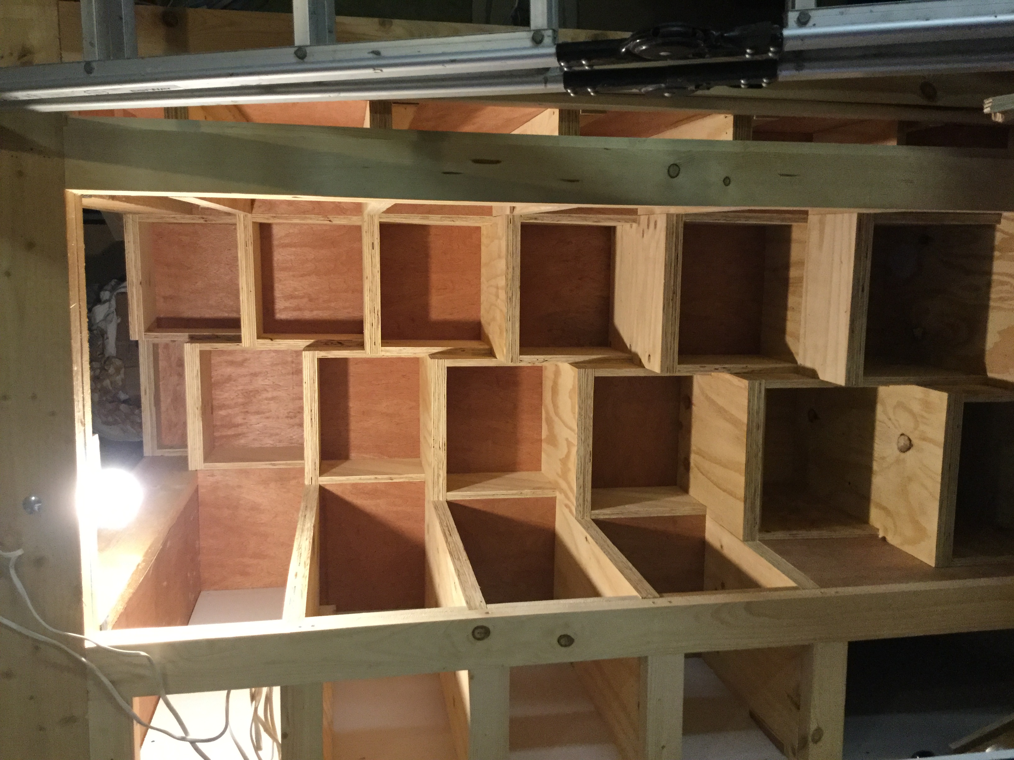 Alternating-tread staircase