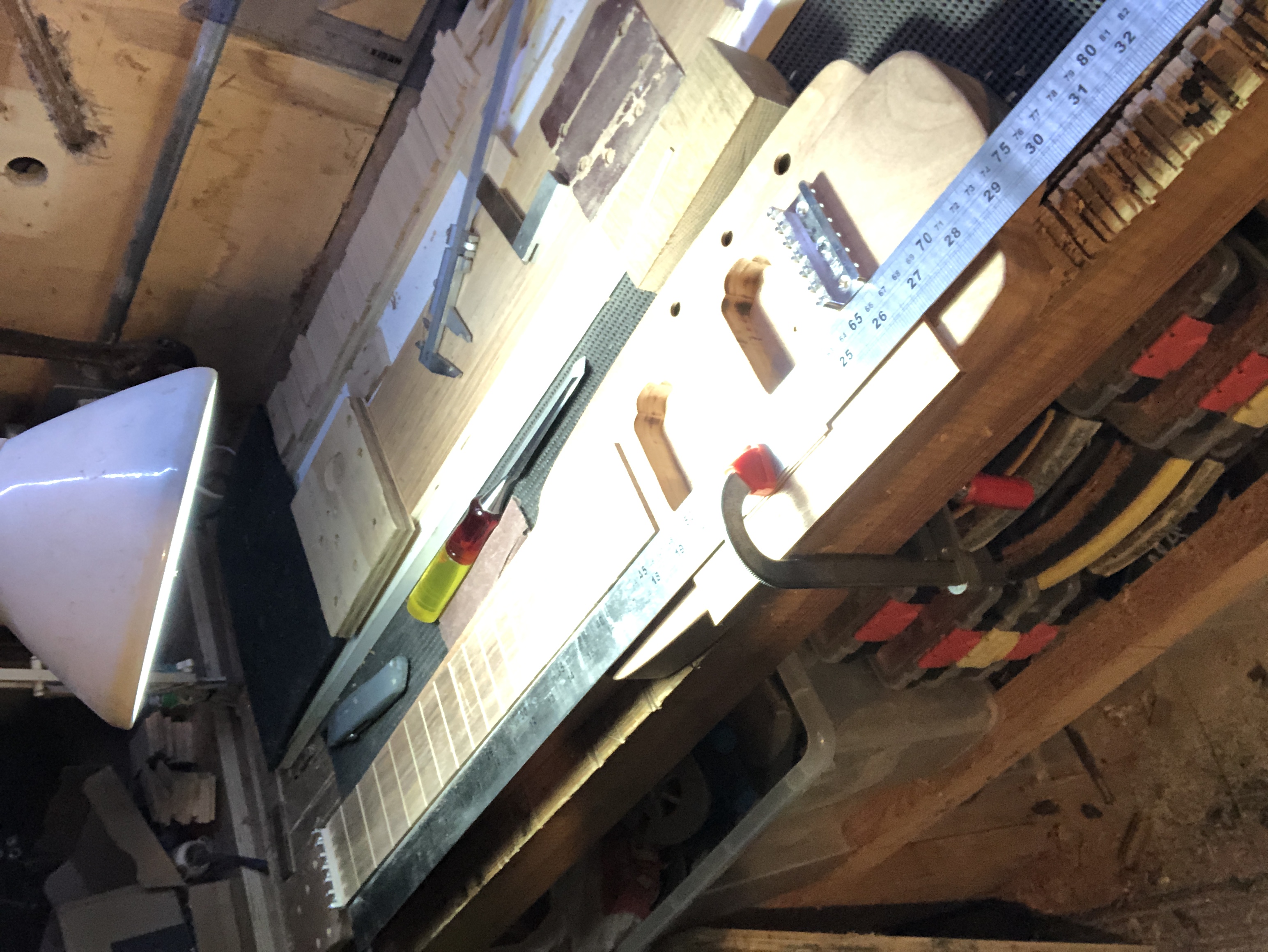 Lapsteel Guitar build 16