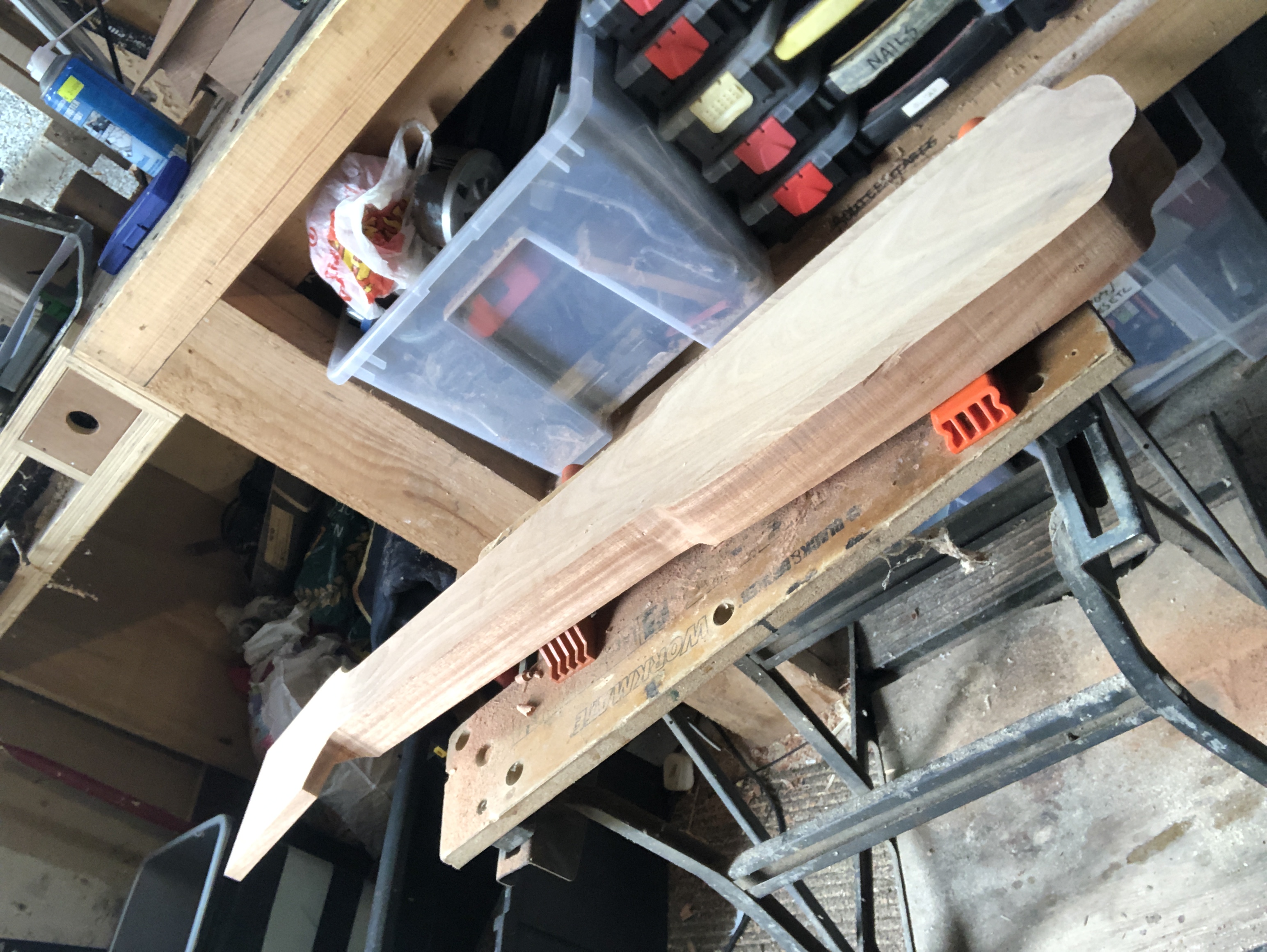 Lapsteel Guitar build 5